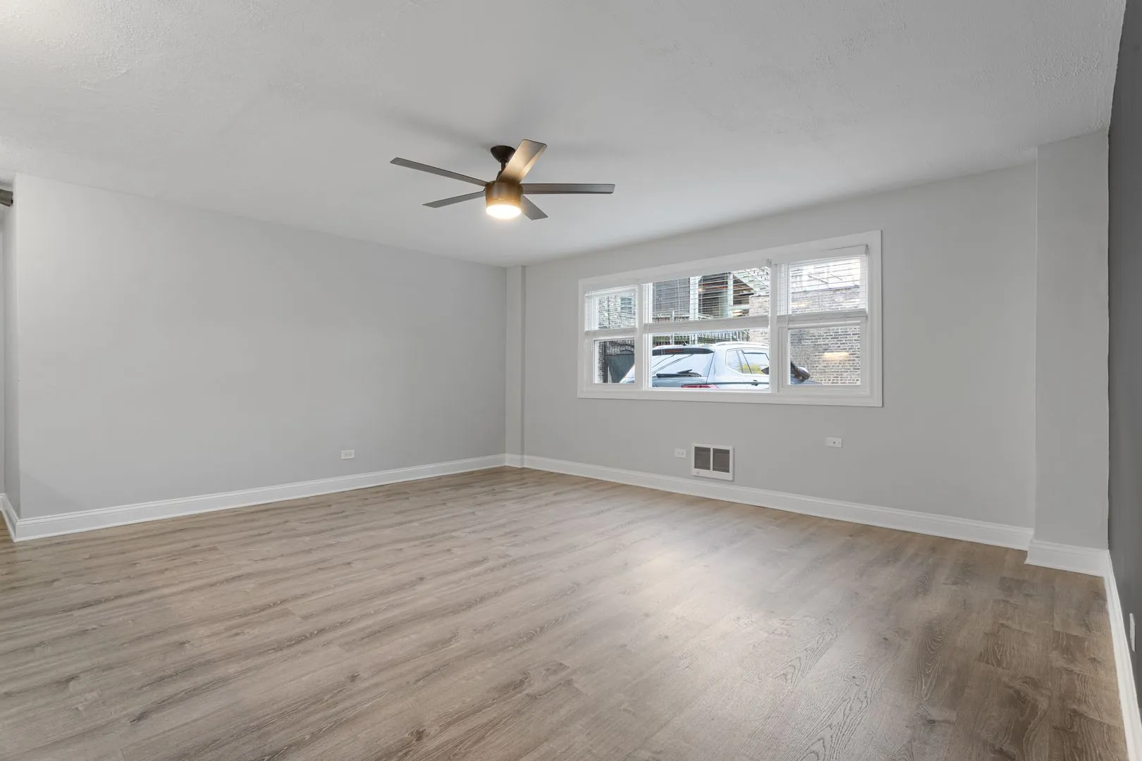 7710 N Sheridan Rd, , 60626, USA 60626-unit#104-Chicago-IL