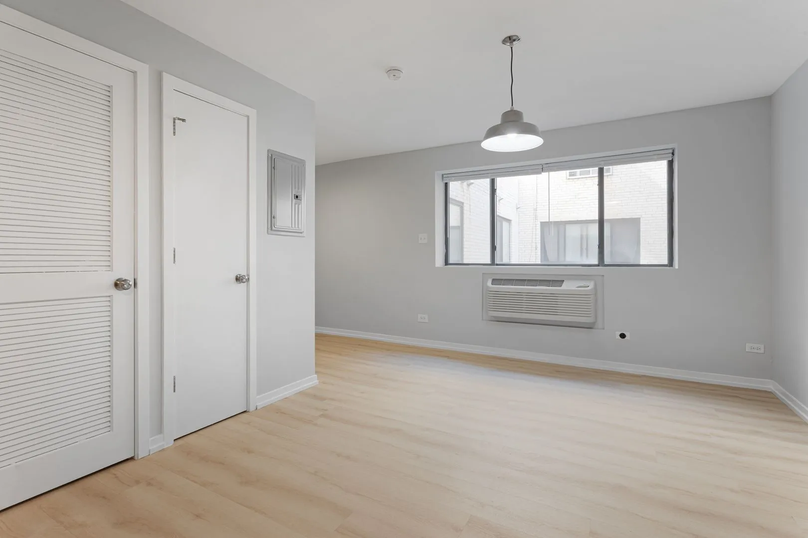 5411 N Winthrop Ave, , 60640, USA 60640-unit#216-Chicago-IL