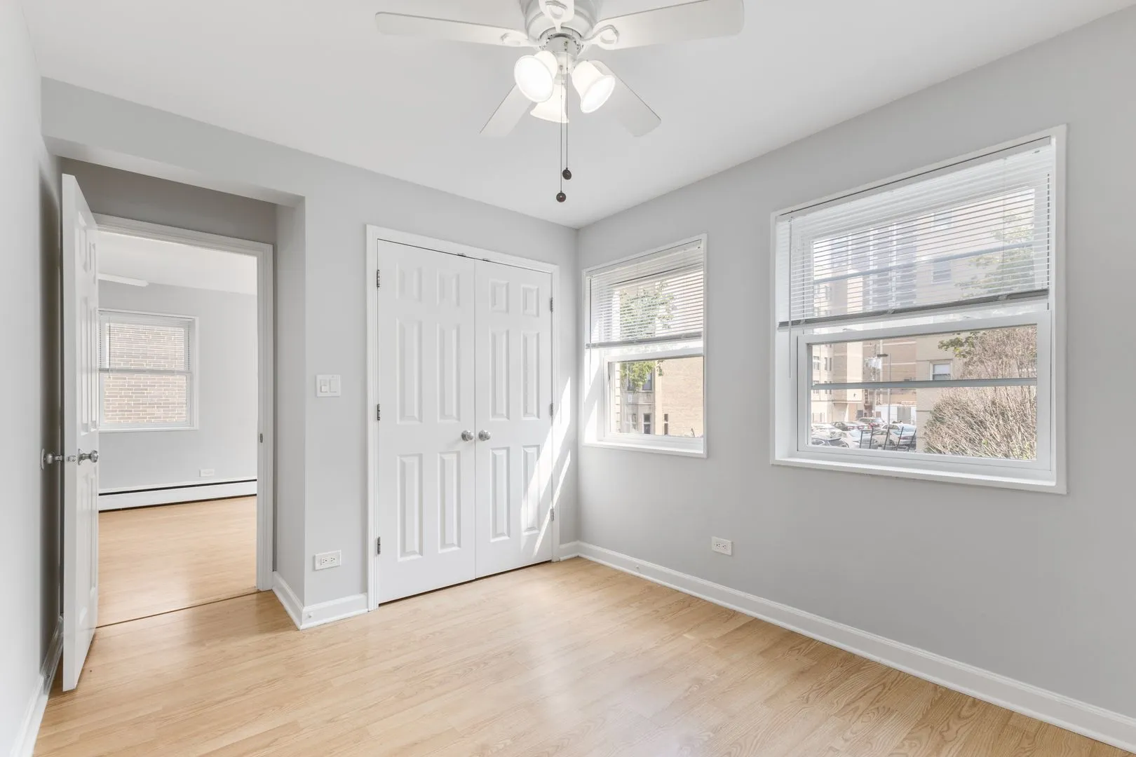 6120 N Kenmore Ave, ,  60660, USA 60660-unit#1E-Chicago-IL