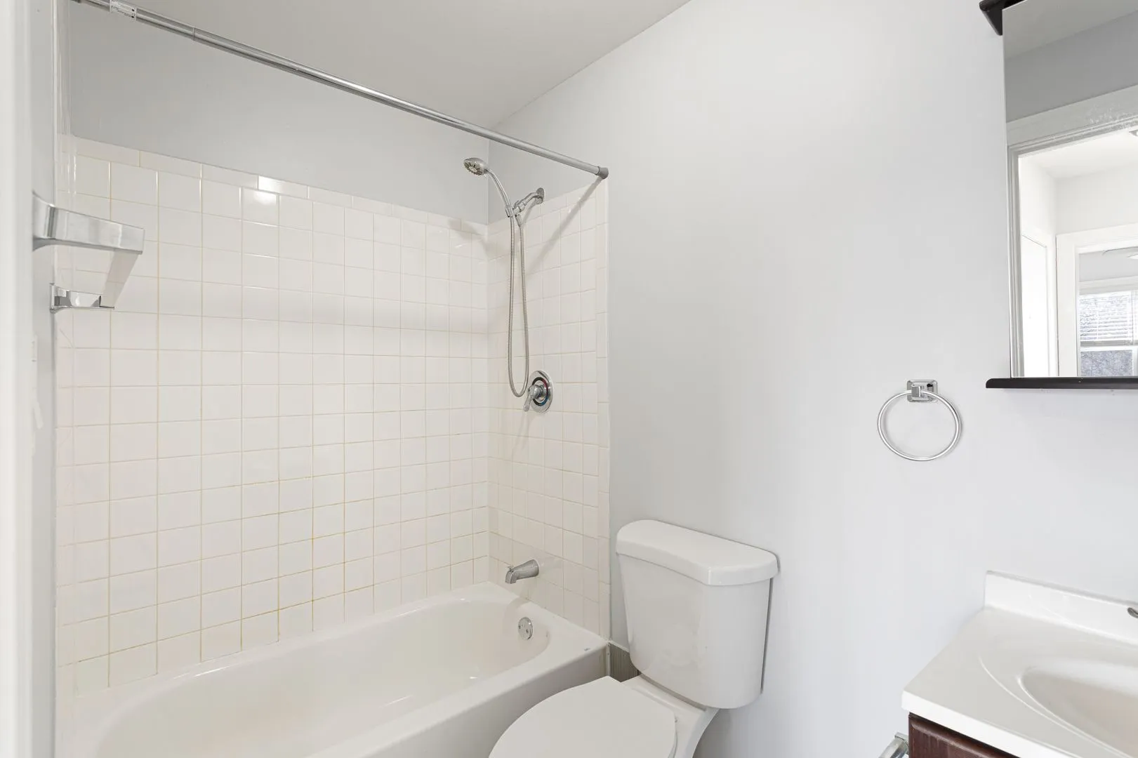 7742 N Ashland Ave, ,  60626, USA 60626-unit#3A-Chicago-IL