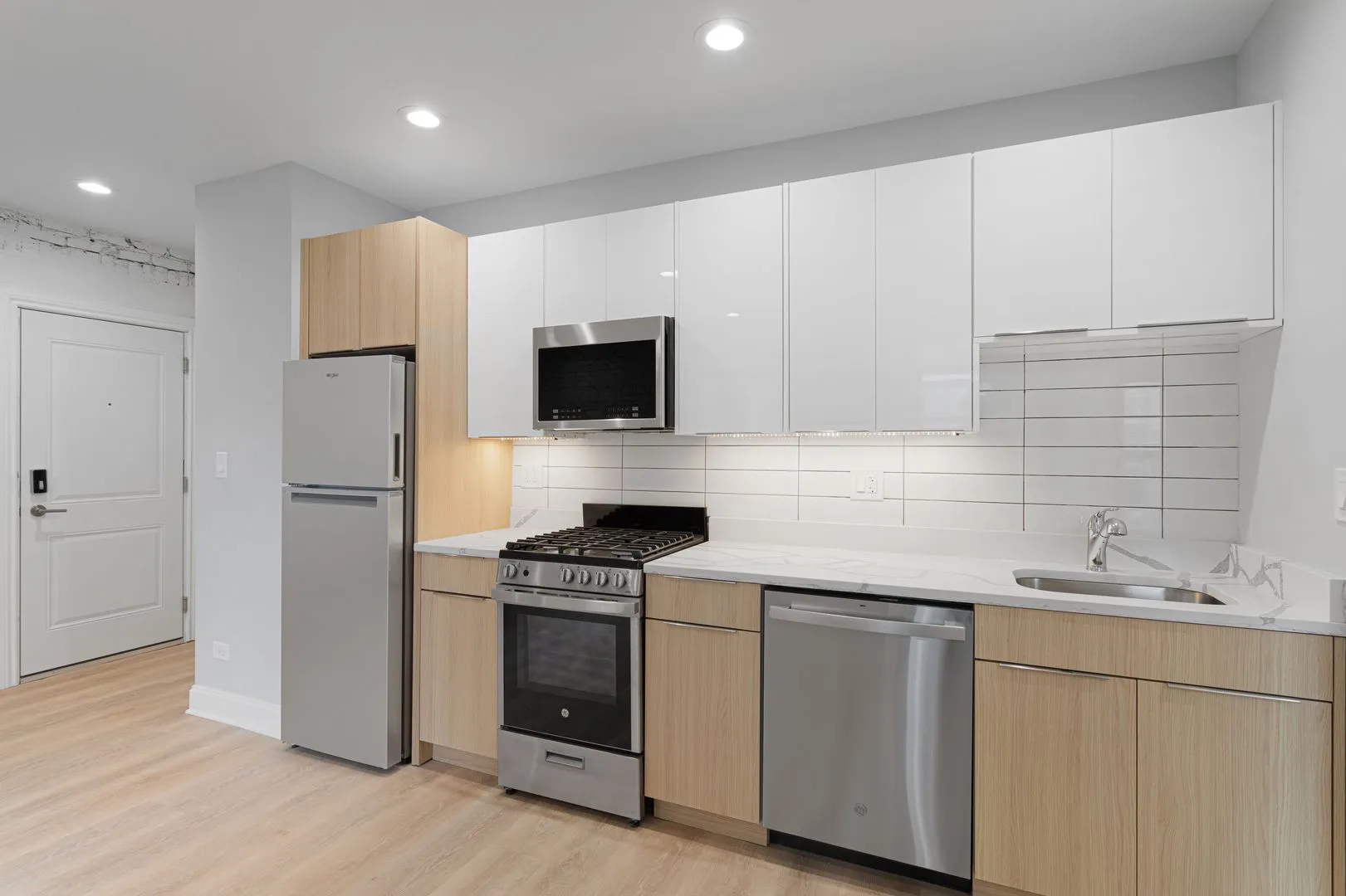 1631 W Chase Ave, ,  60626, USA 60626-unit#1F-Chicago-IL