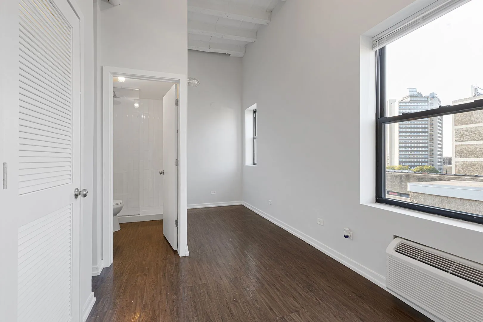 5718 N Winthrop Ave, ,  60660, USA 60660-unit#707-Chicago-IL