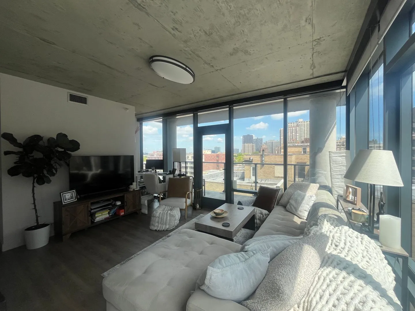 450-454 W Belmont Ave, ,  60657, USA 60657-unit#1601-Chicago-IL