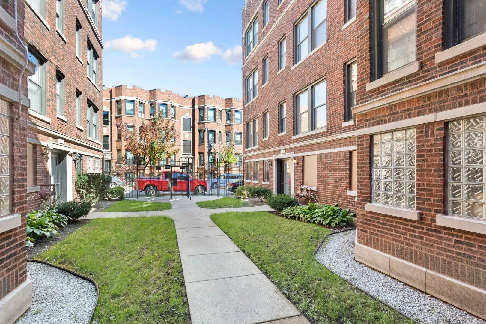 1651 W Jonquil Terrace, ,  60626, USA 60626-unit#17-Chicago-IL