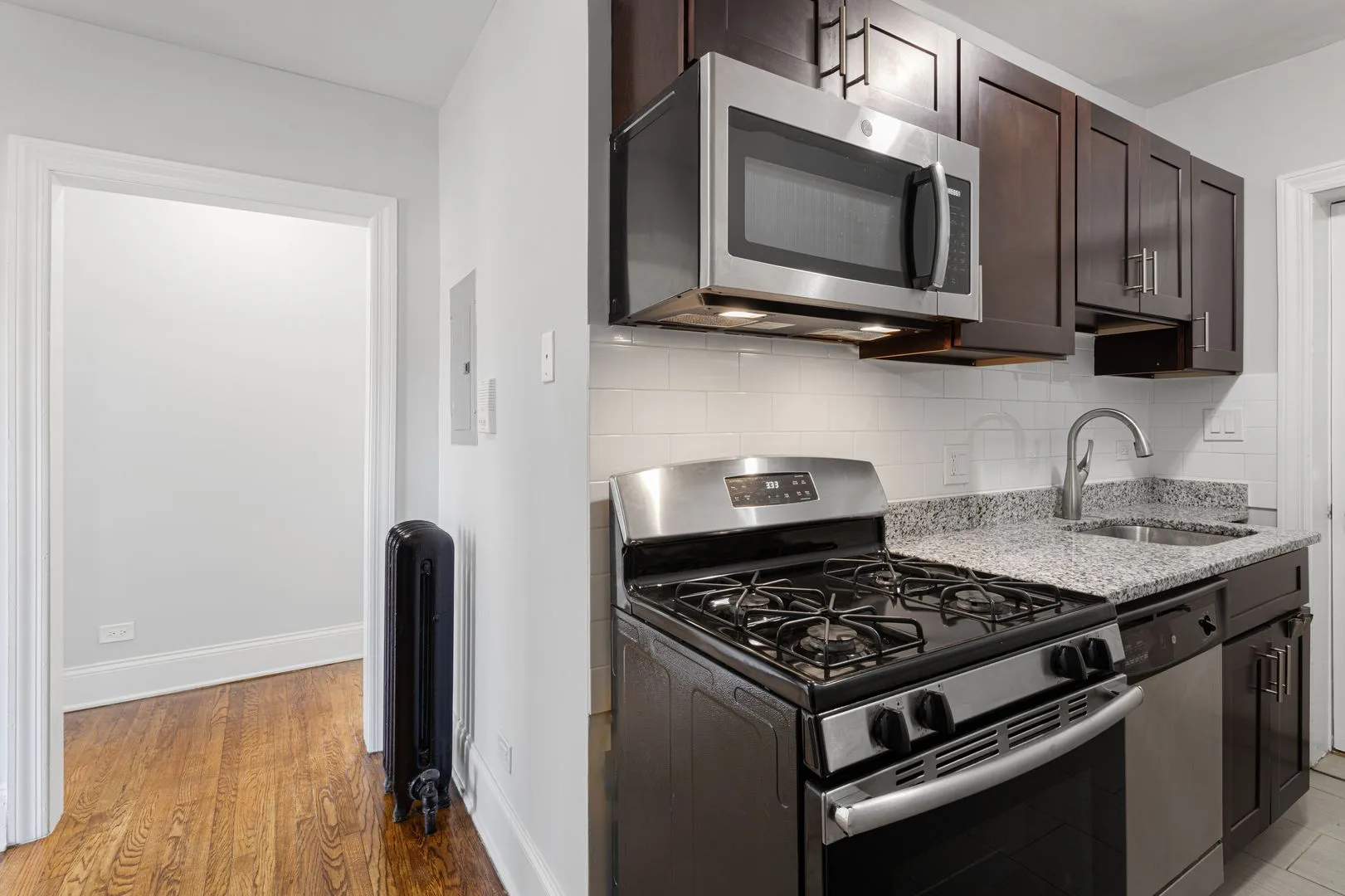 7742 N Ashland Ave, ,  60626, USA 60626-unit#3A-Chicago-IL