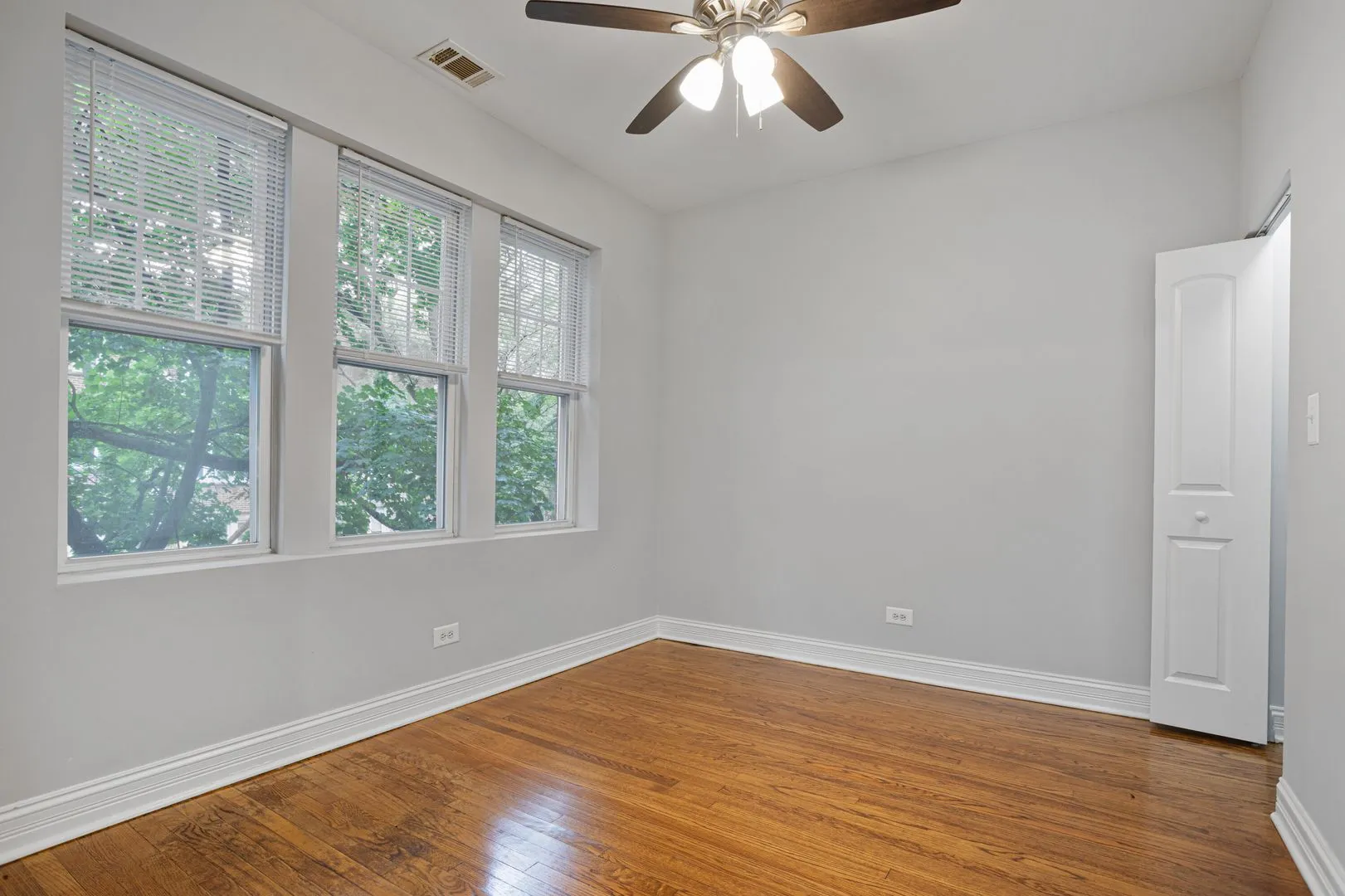 2001 W Jarvis Ave, ,  60645, USA 60645-unit#2-Chicago-IL