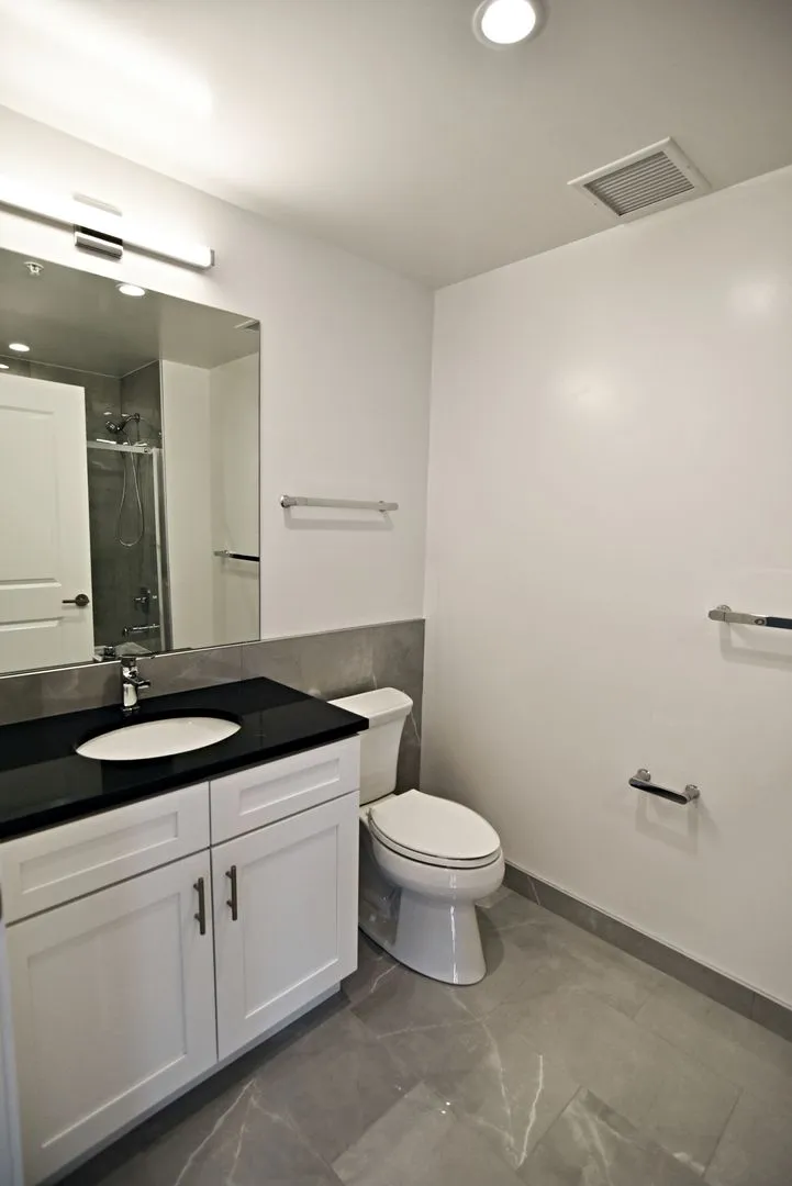 N Broadway, , , USA IL-unit#3833-718-Chicago-IL