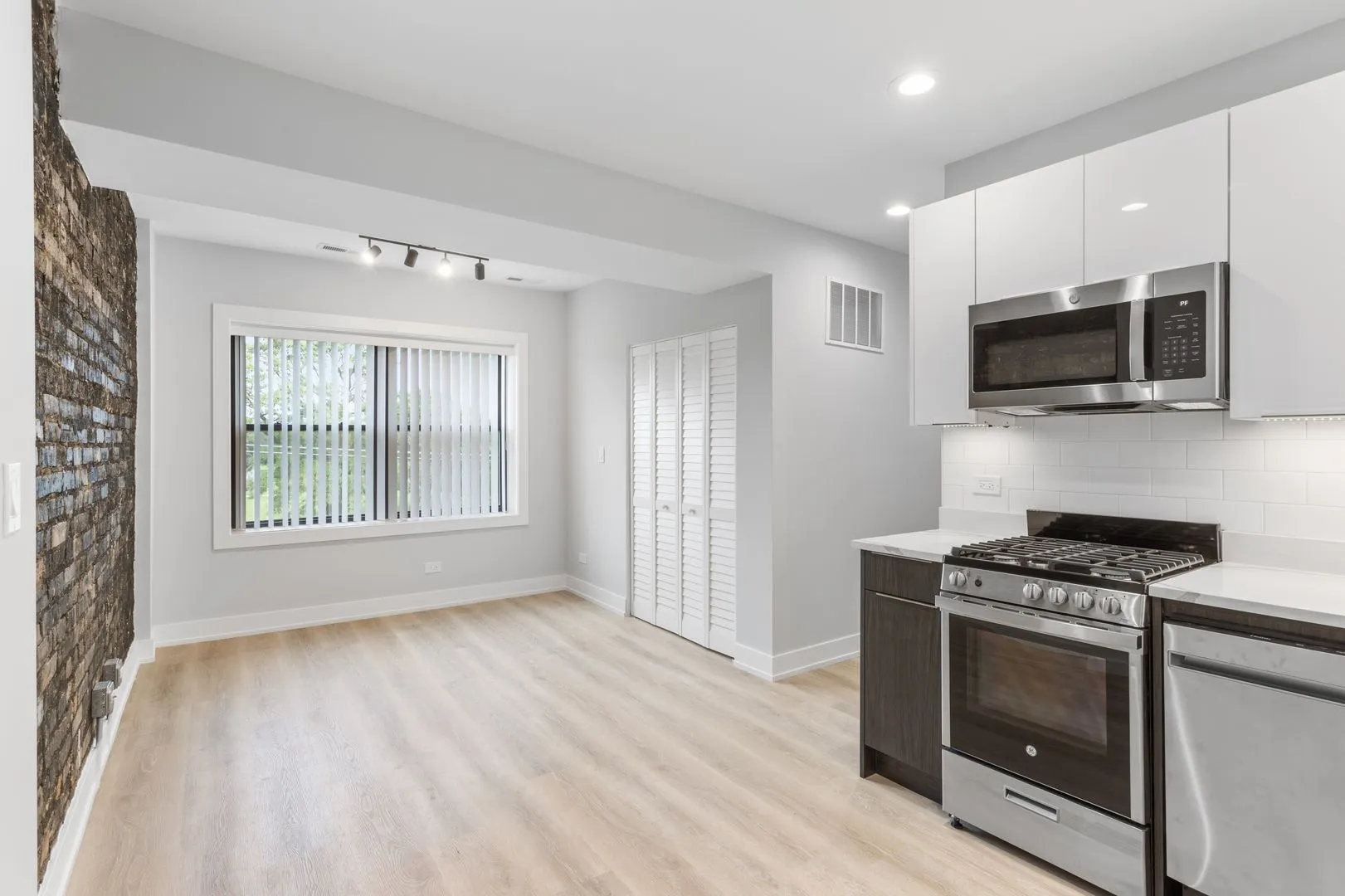 W Juneway Terrace, ,  60626, USA 60626-unit#3H-Chicago-IL