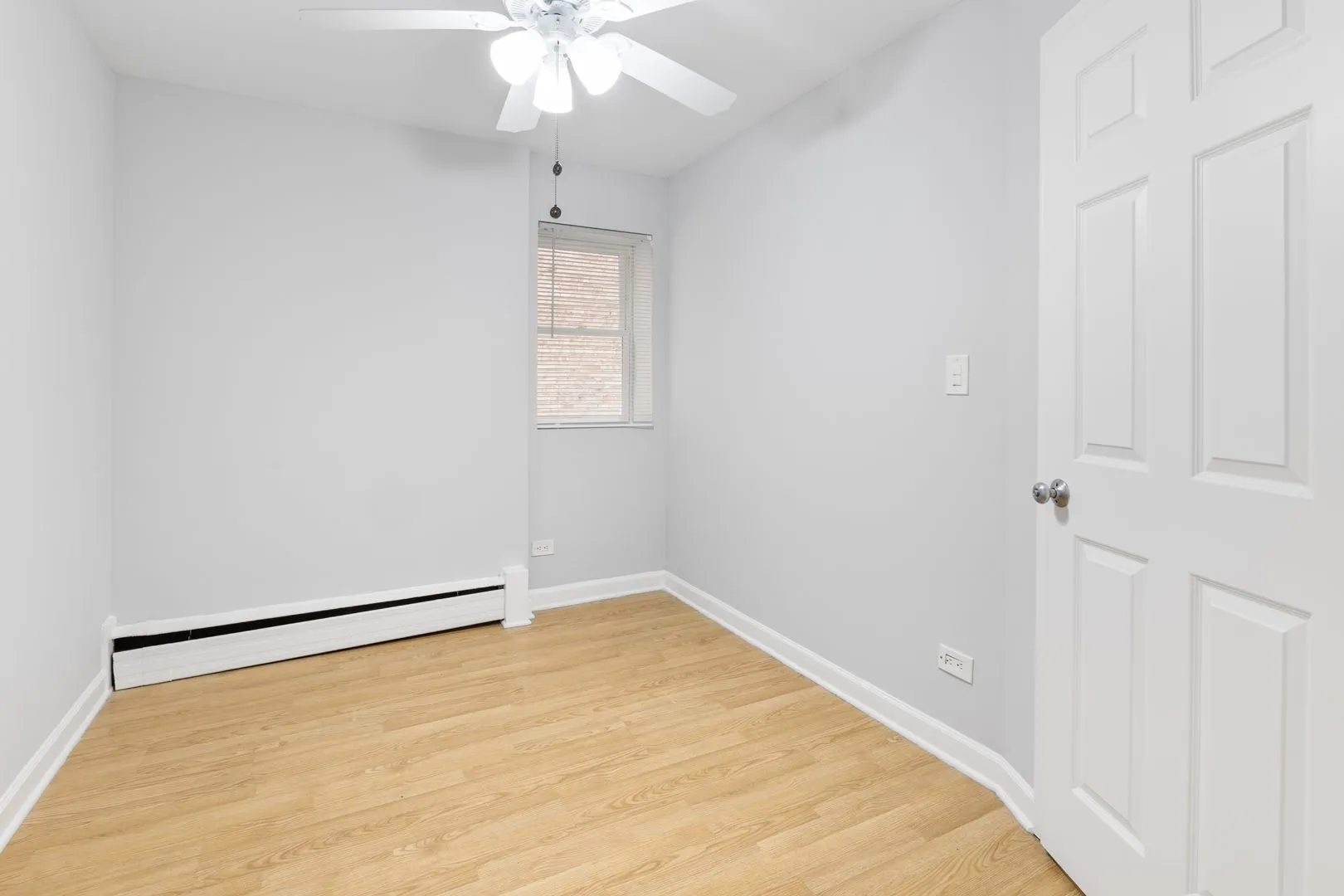 6120 N Kenmore Ave, ,  60660, USA 60660-unit#1E-Chicago-IL