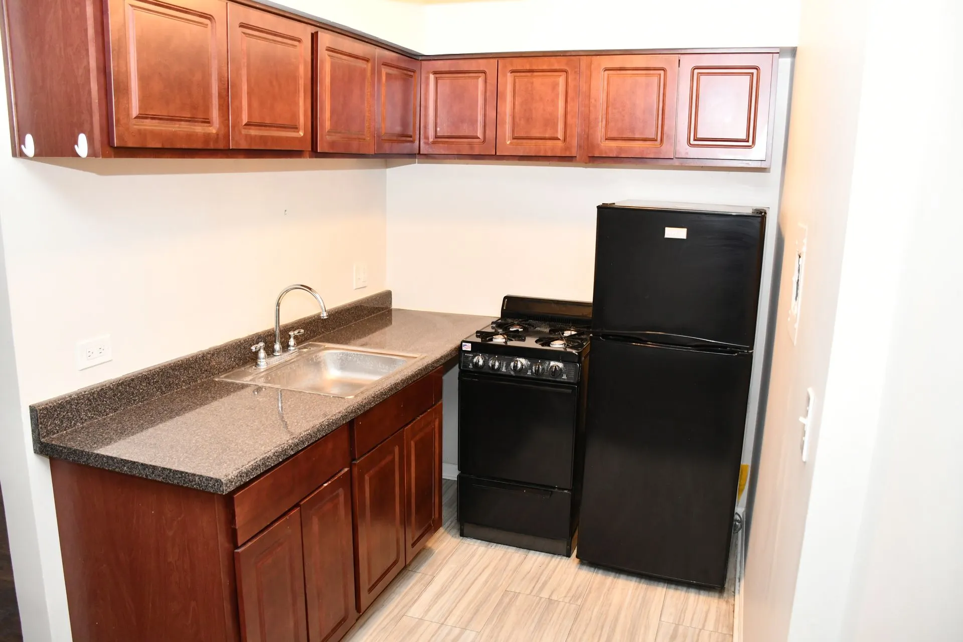 1040 W Hollywood Ave, ,  60660, USA 60660-unit#218-Chicago-IL