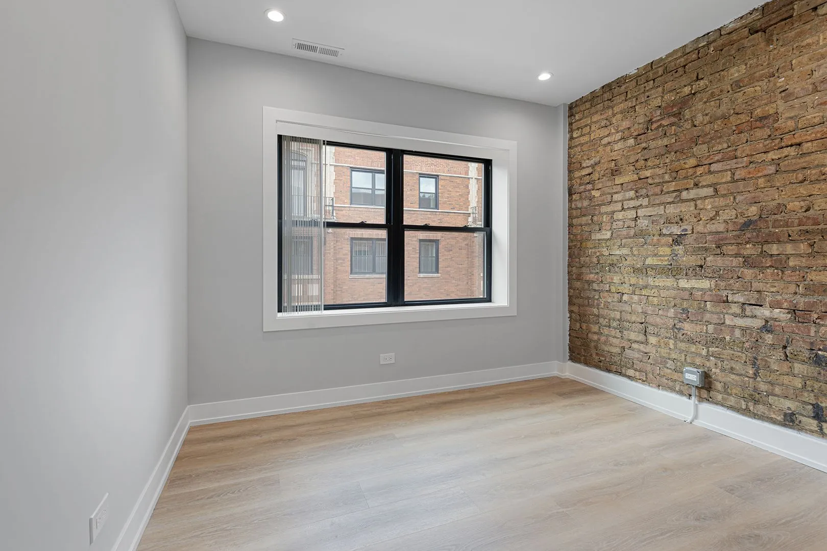 1548 W Juneway Terrace, , 60626, USA 60626-unit#1A-Chicago-IL