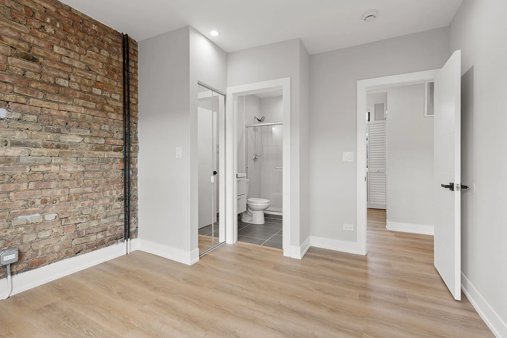 1548 W Juneway Terrace, , 60626, USA 60626-unit#2B-Chicago-IL