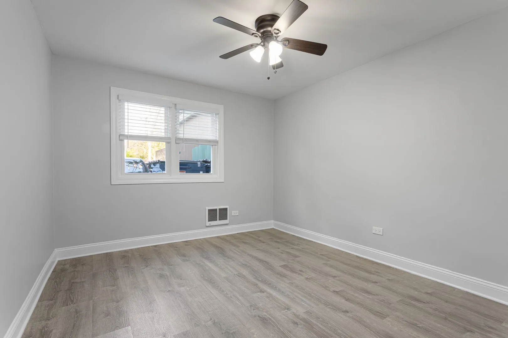 7710 N Sheridan Rd, , 60626, USA 60626-unit#104-Chicago-IL