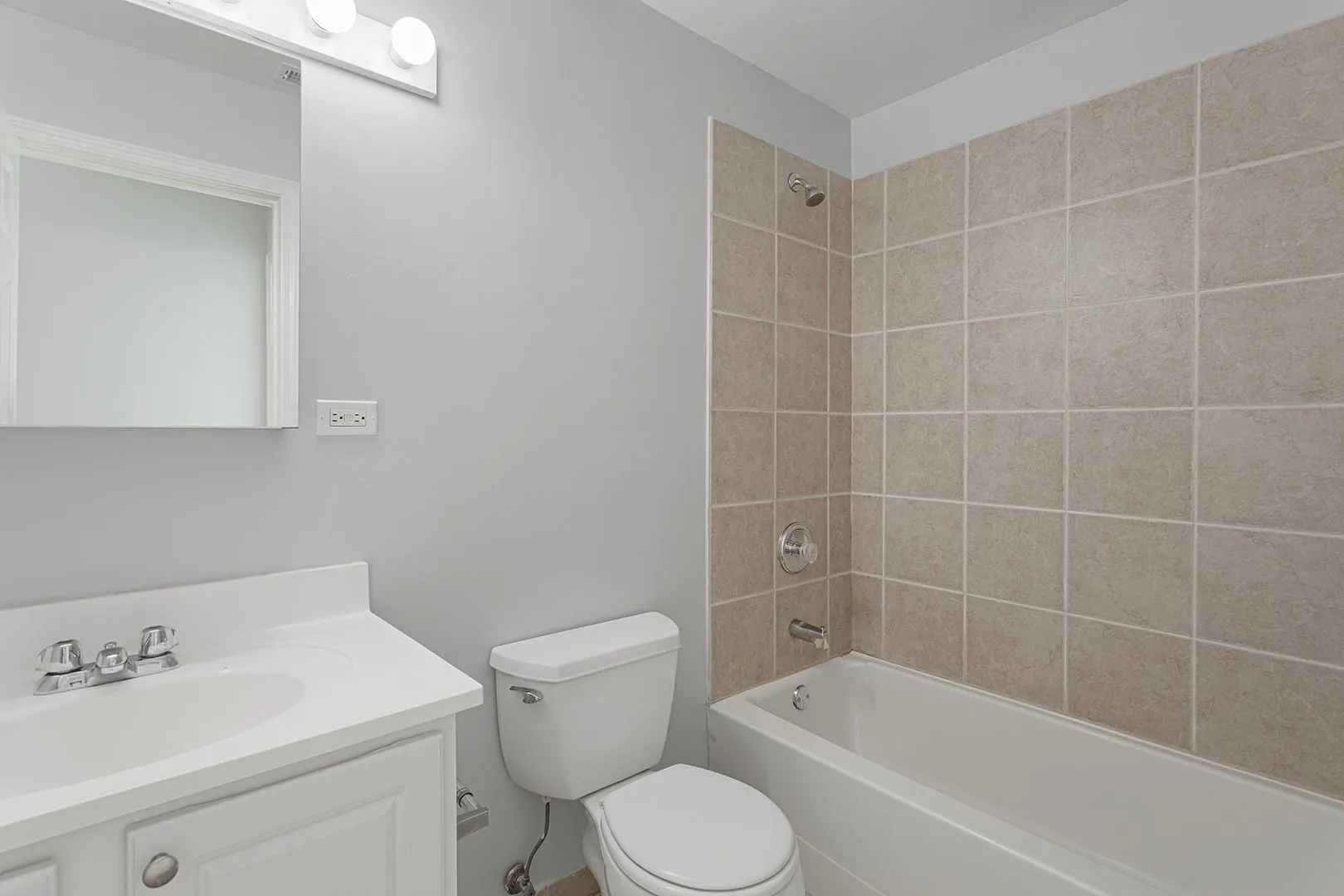 2451 W Howard St, ,  60645, USA 60645-unit#308-Chicago-IL