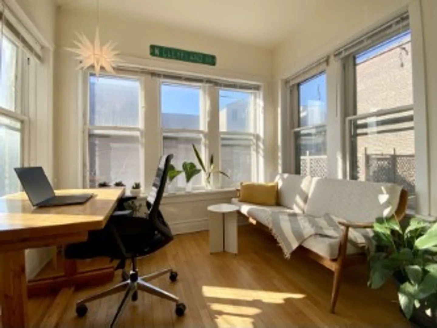 831 W Wolfram St, ,  60657, USA 60657-unit#2R-Chicago-IL