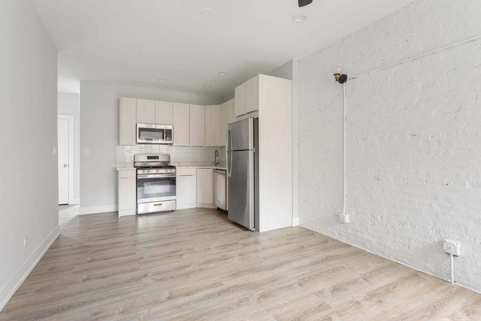 6114 N Winthrop Ave, , 60660, USA 60660-unit#1N-Chicago-IL