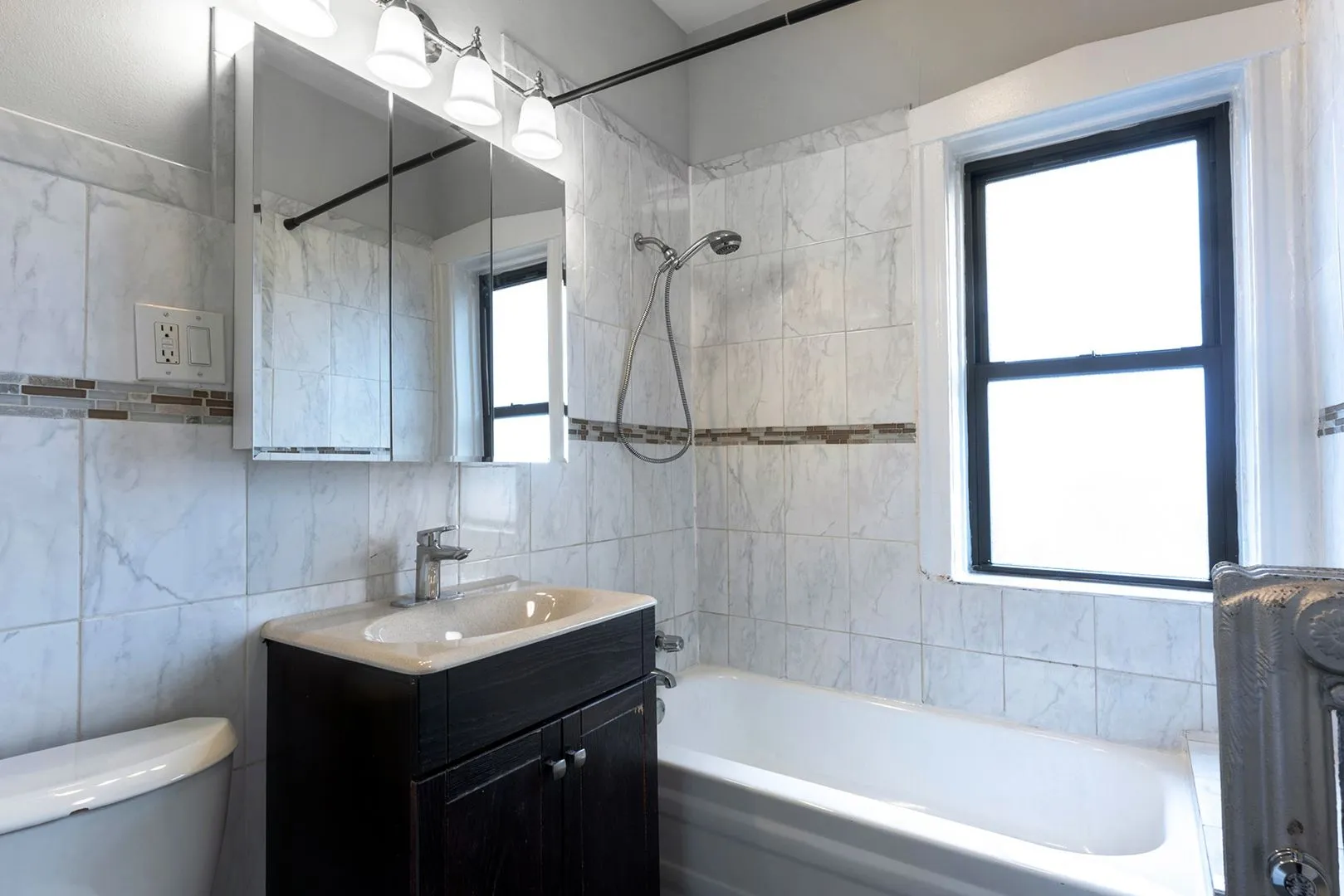 4707 N Albany Ave, , 60625, USA 60625-unit#3-Chicago-IL