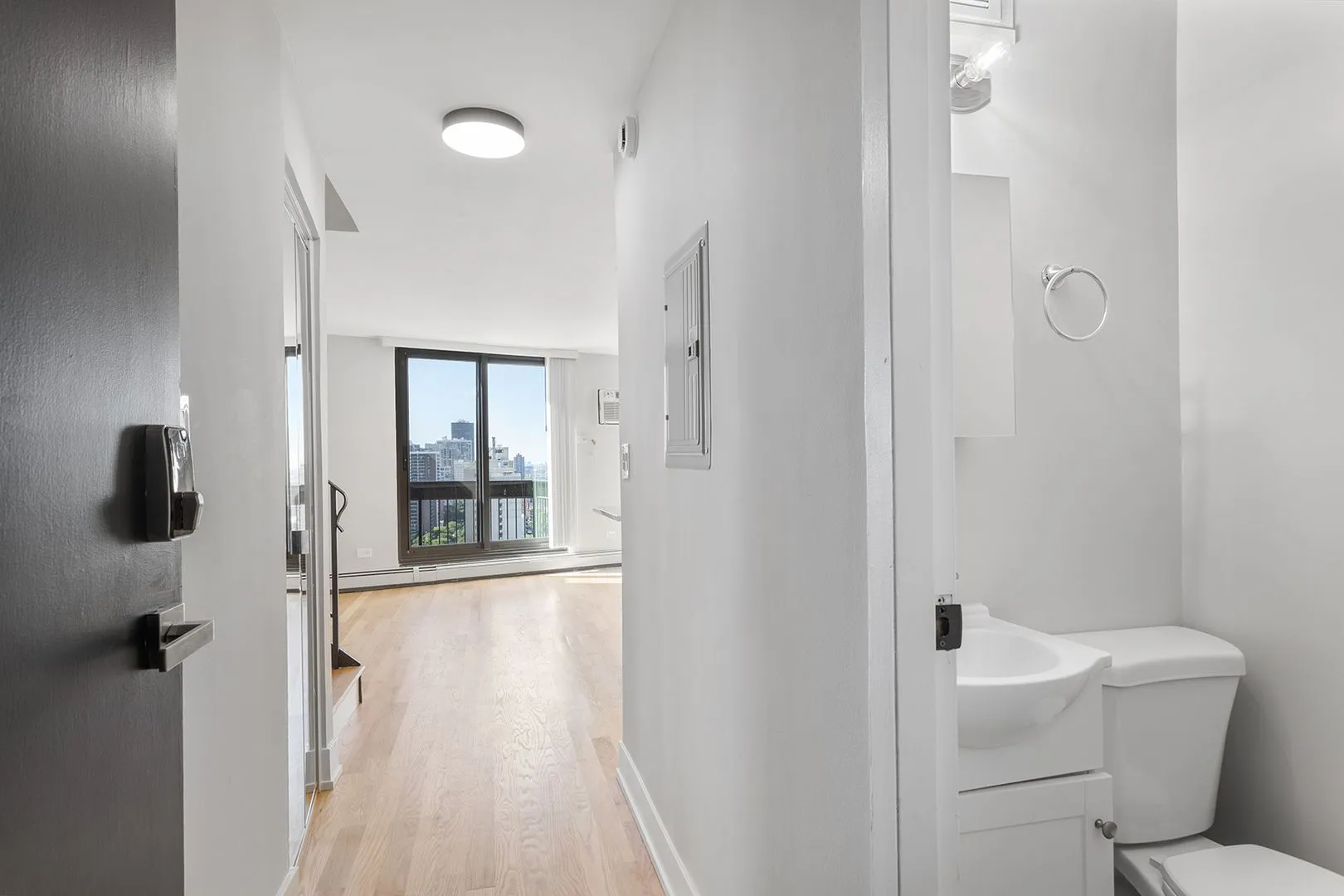 6166 N Sheridan Rd, , 60660, USA 60660-unit#22J-Chicago-IL