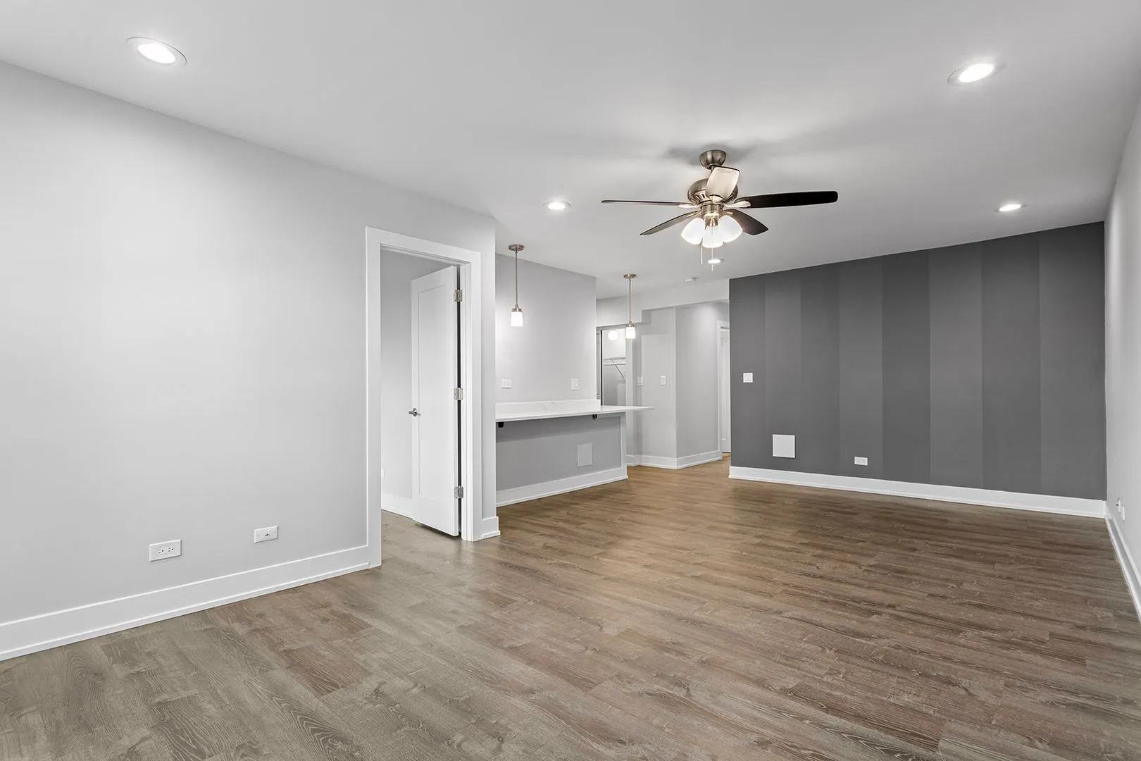 1301 W Estes Ave, ,  60626, USA 60626-unit#3W-Chicago-IL