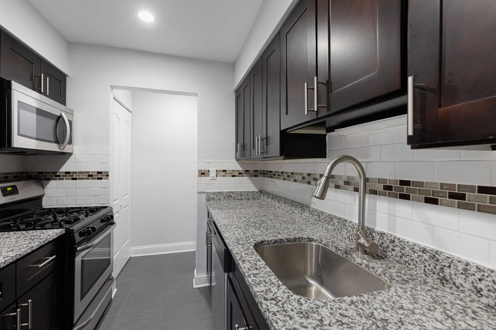 5534 N Kenmore Ave, , 60640, USA 60640-unit#208-Chicago-IL