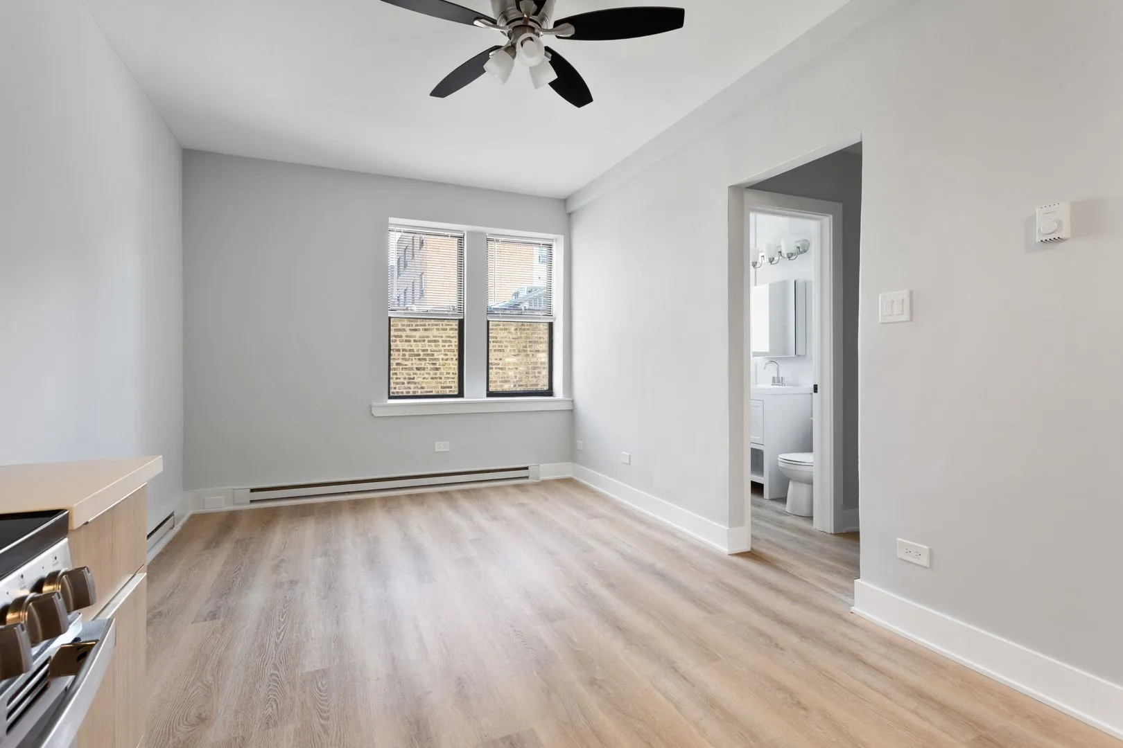 1634 W Howard St, , 60626, USA 60626-unit#211-Chicago-IL