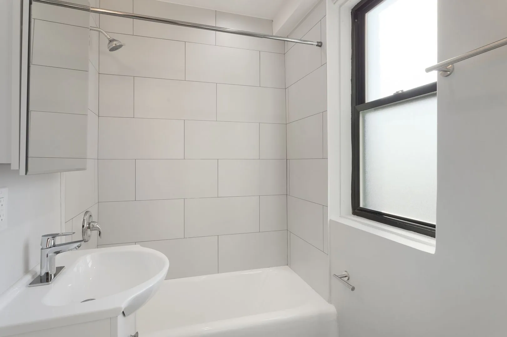 6026 N Winthrop Ave, , 60660, USA 60660-unit#5F-Chicago-IL