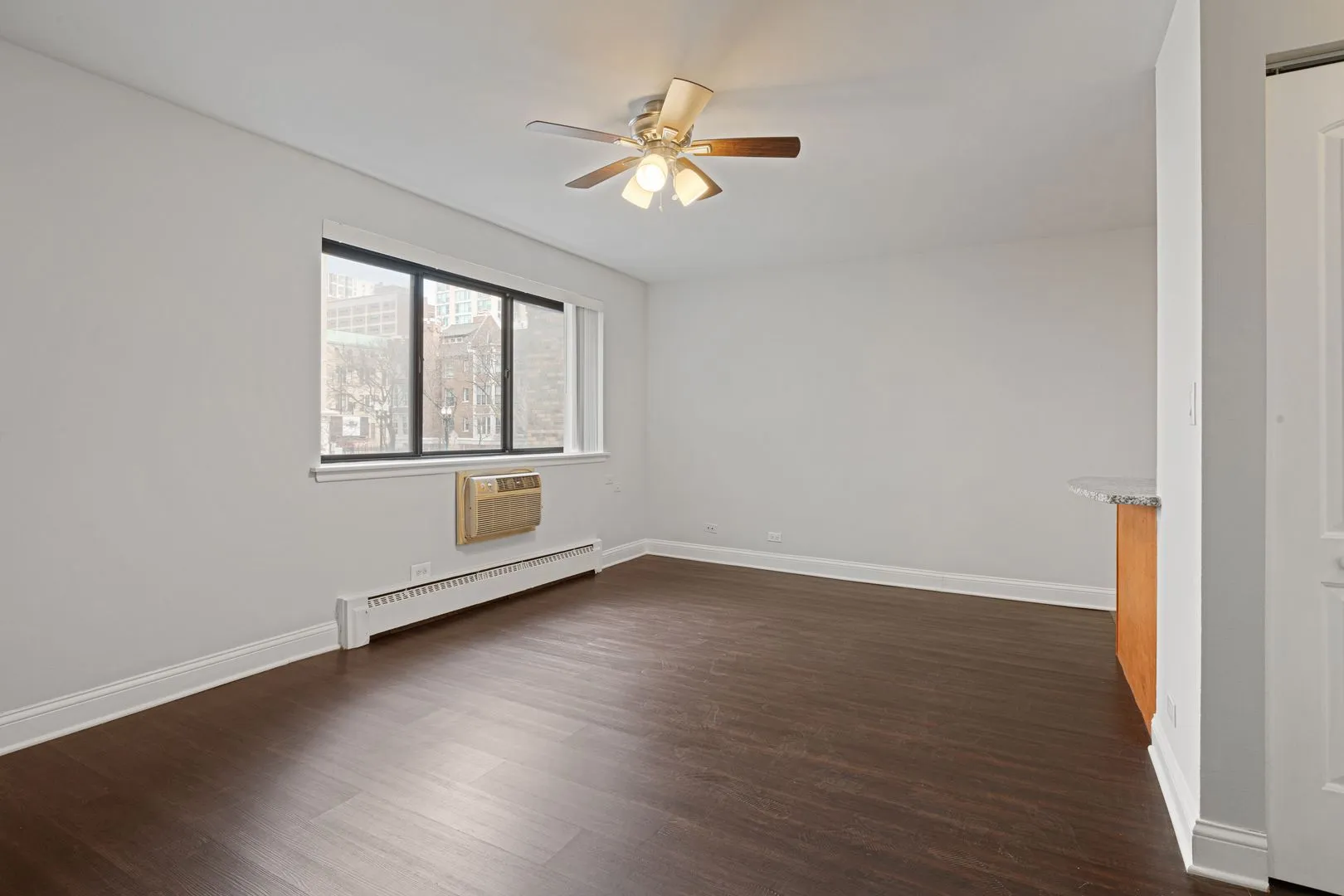 5534 N Kenmore Ave, , 60640, USA 60640-unit#205-Chicago-IL