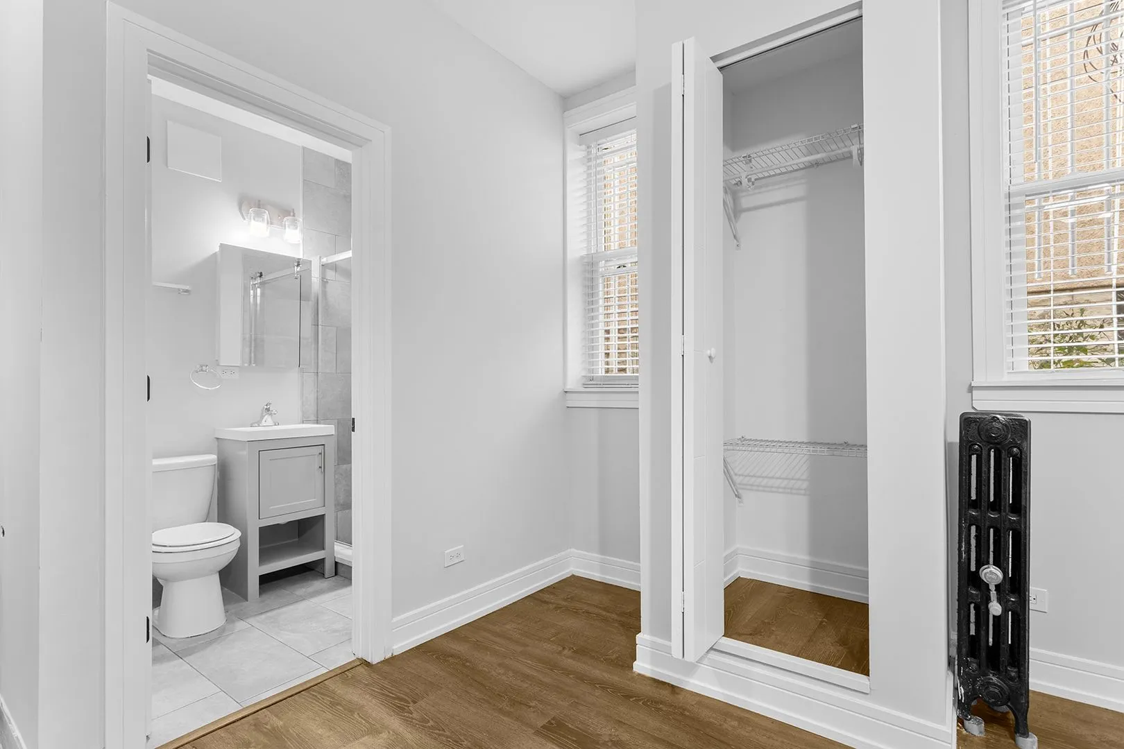 1521 W Sherwin Ave, ,  60626, USA 60626-unit#105-Chicago-IL