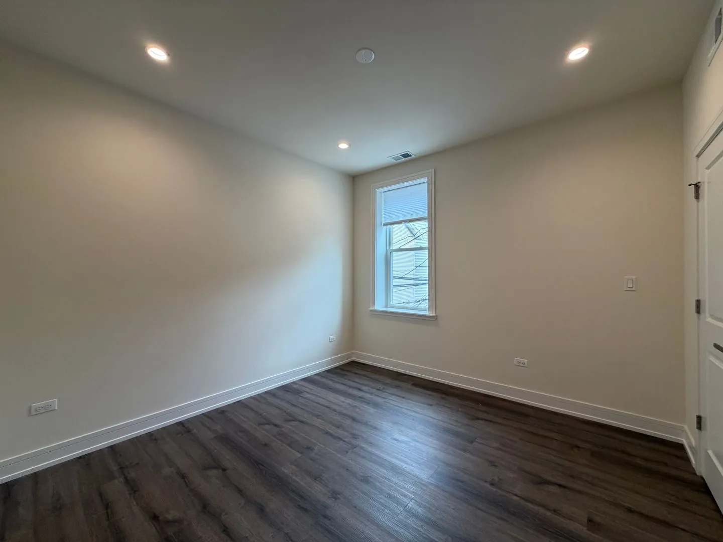 916 W Belmont Ave, , 60657, USA 60657-unit#2N-Chicago-IL