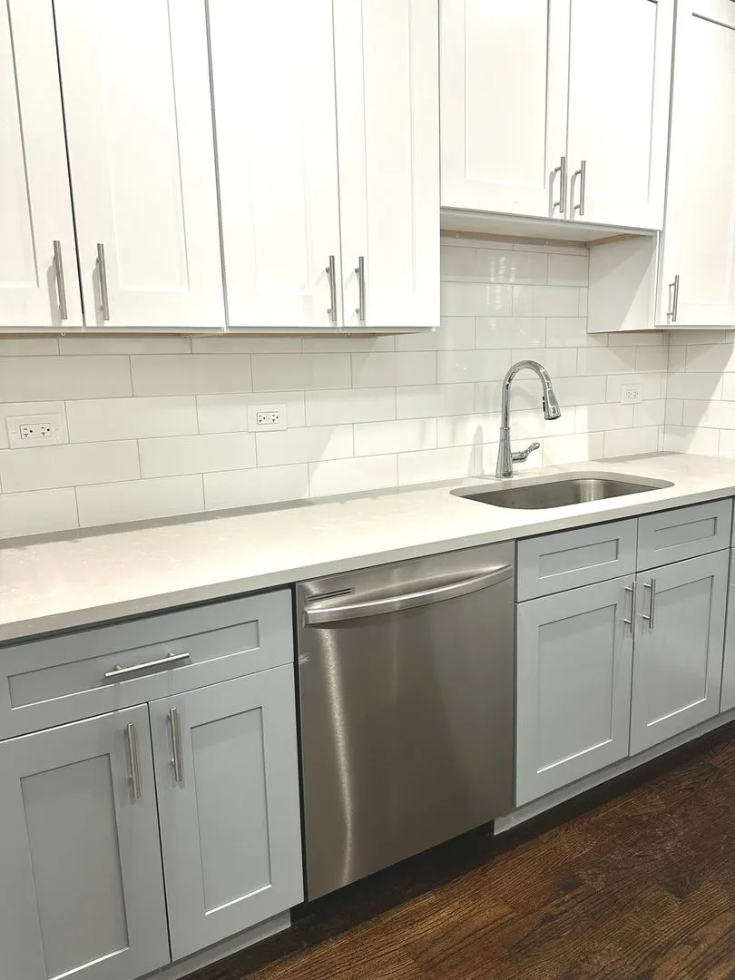 1224 W Rosemont Ave, ,  60660, USA 60660-unit#1ST FLOOR-Chicago-IL