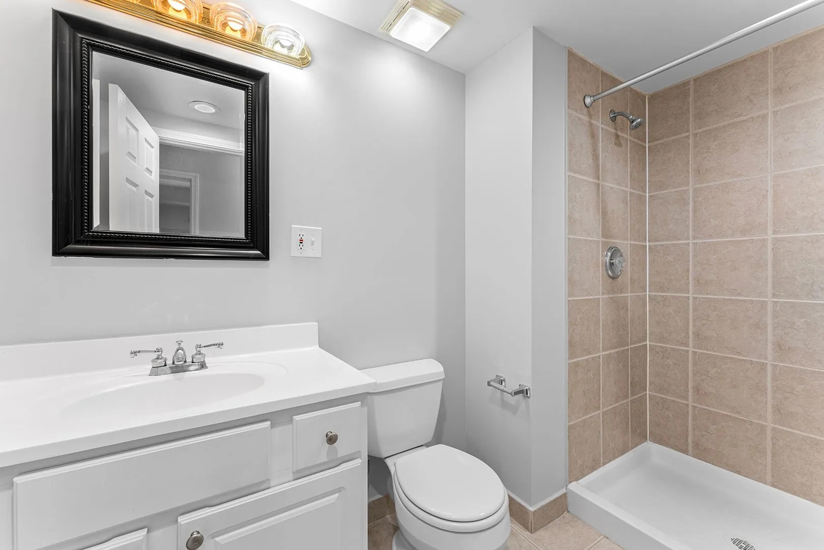 2451 W Howard St, ,  60645, USA 60645-unit#509-Chicago-IL