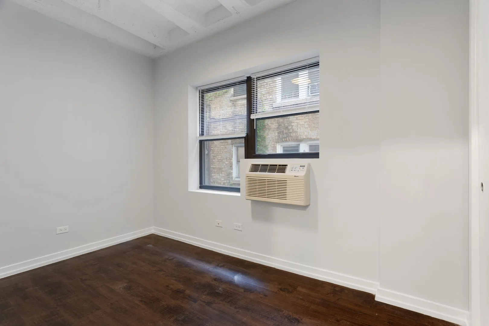 5718 N Winthrop Ave, ,  60660, USA 60660-unit#104-Chicago-IL