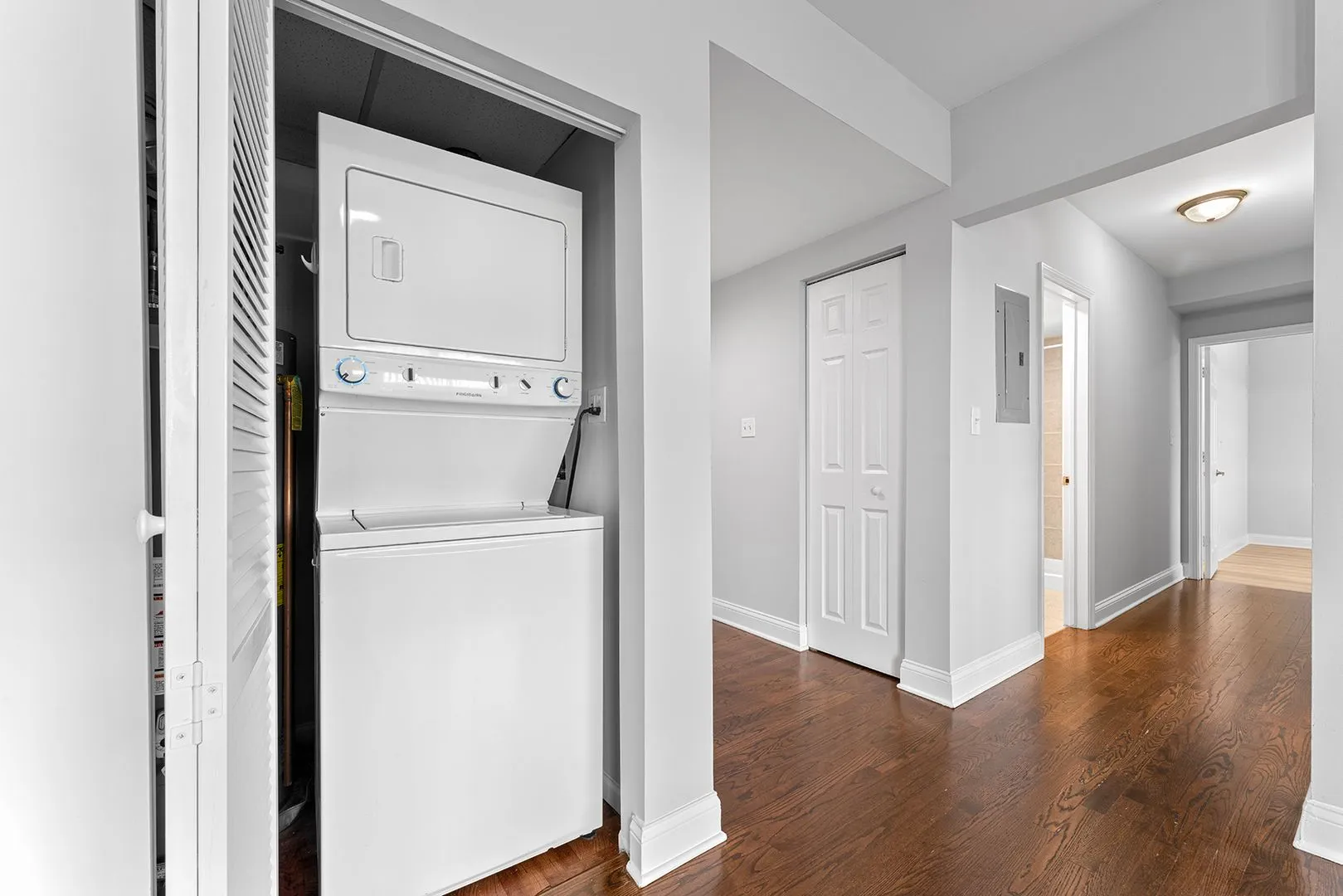 2451 W Howard St, ,  60645, USA 60645-unit#509-Chicago-IL