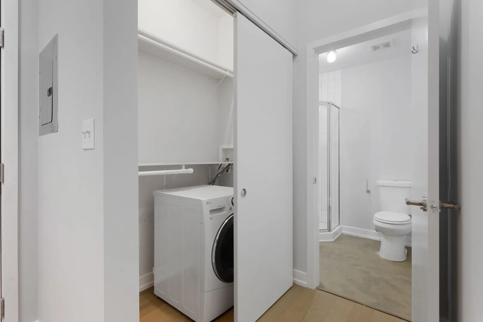 6019 N Winthrop Ave, ,  60660, USA 60660-unit#102-Chicago-IL