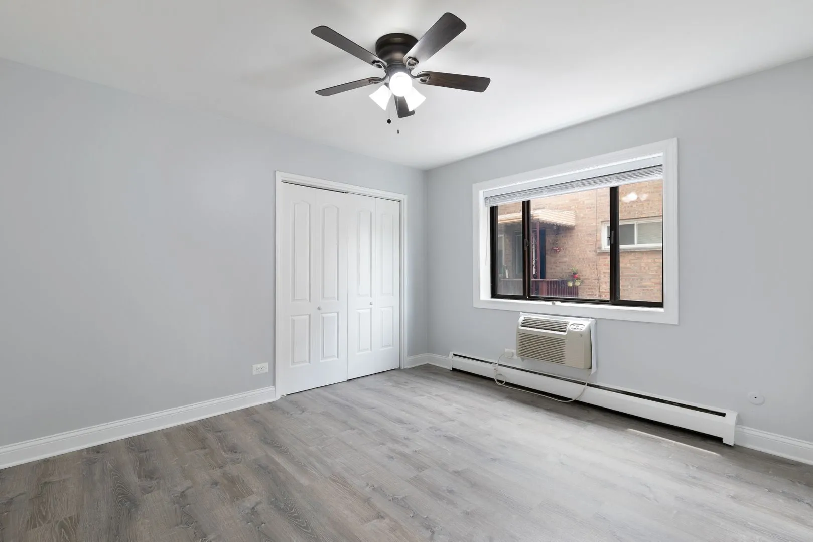 6826 N Ridge Blvd, , 60645, USA 60645-unit#204-Chicago-IL