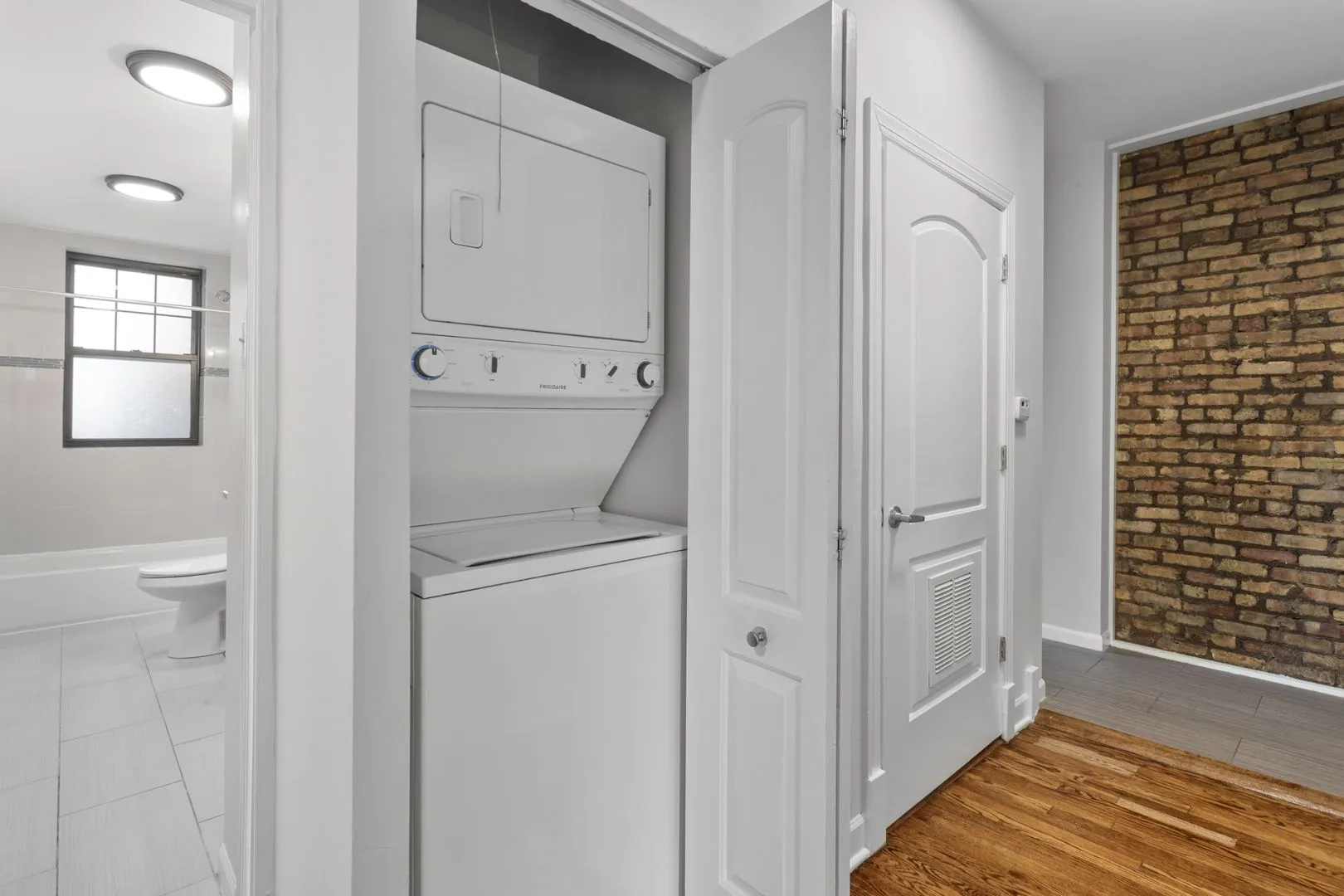 1638 W Jonquil Terrace, ,  60626, USA 60626-unit#1-Chicago-IL