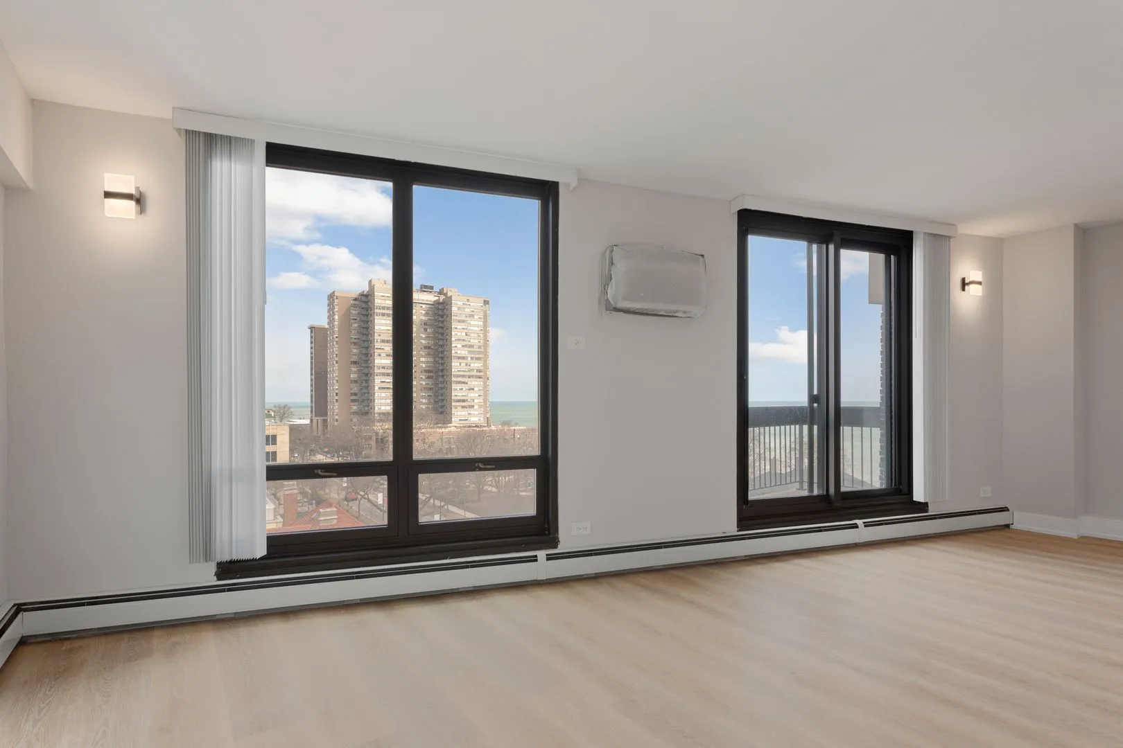 6166 N Sheridan Rd, ,  60660, USA 60660-unit#8C-Chicago-IL