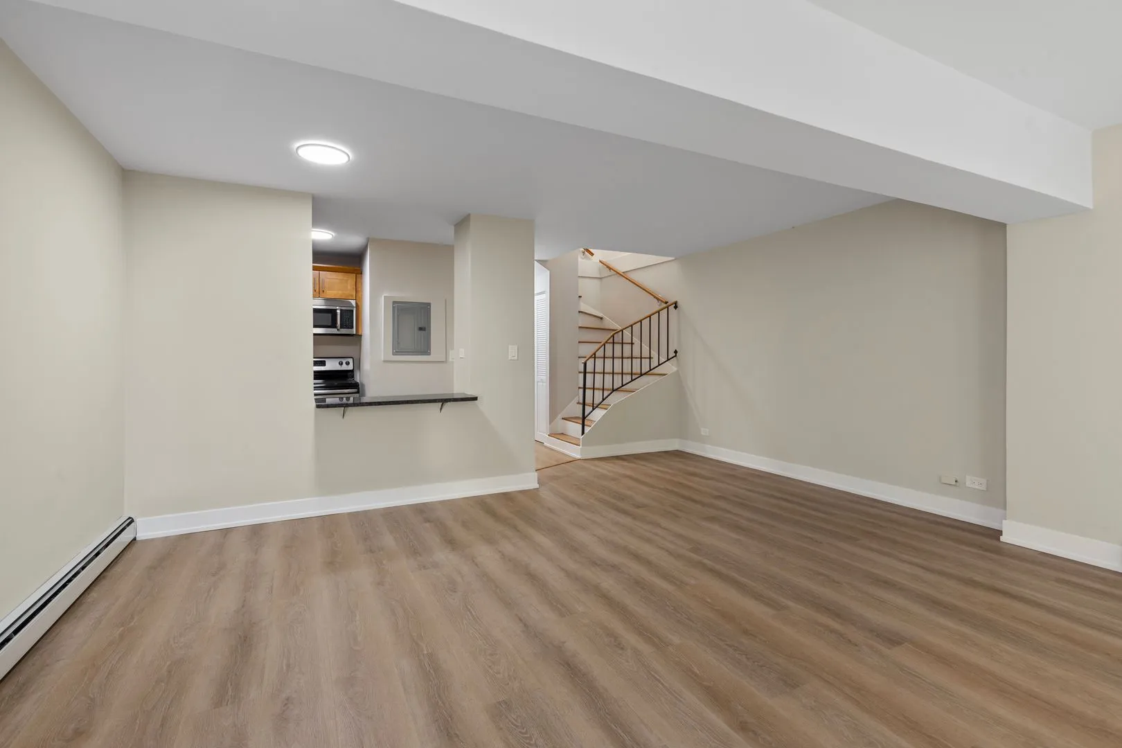 6166 N Sheridan Rd, , 60660, USA 60660-unit#24B-Chicago-IL