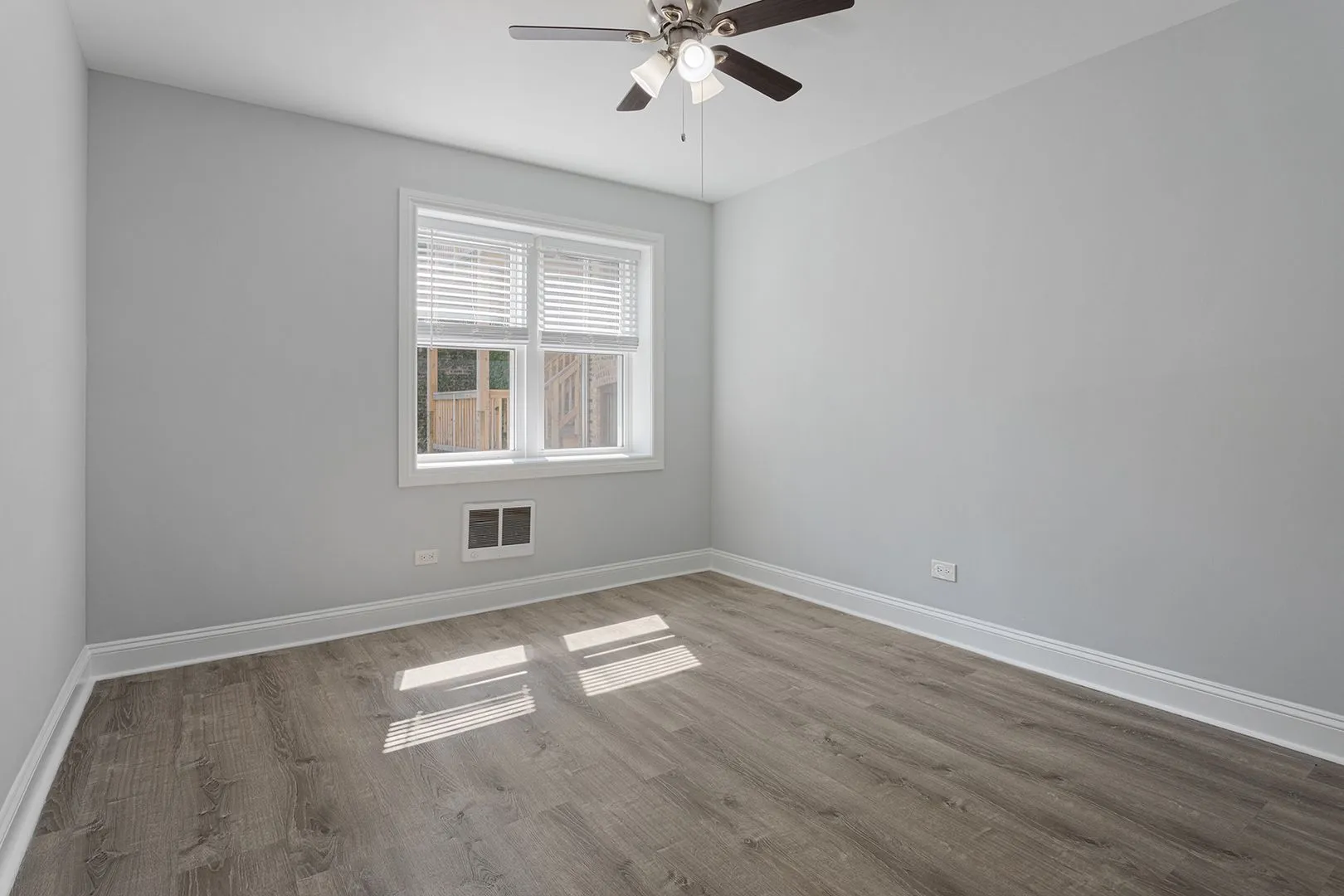 7710 N Sheridan Rd, , 60626, USA 60626-unit#207-Chicago-IL