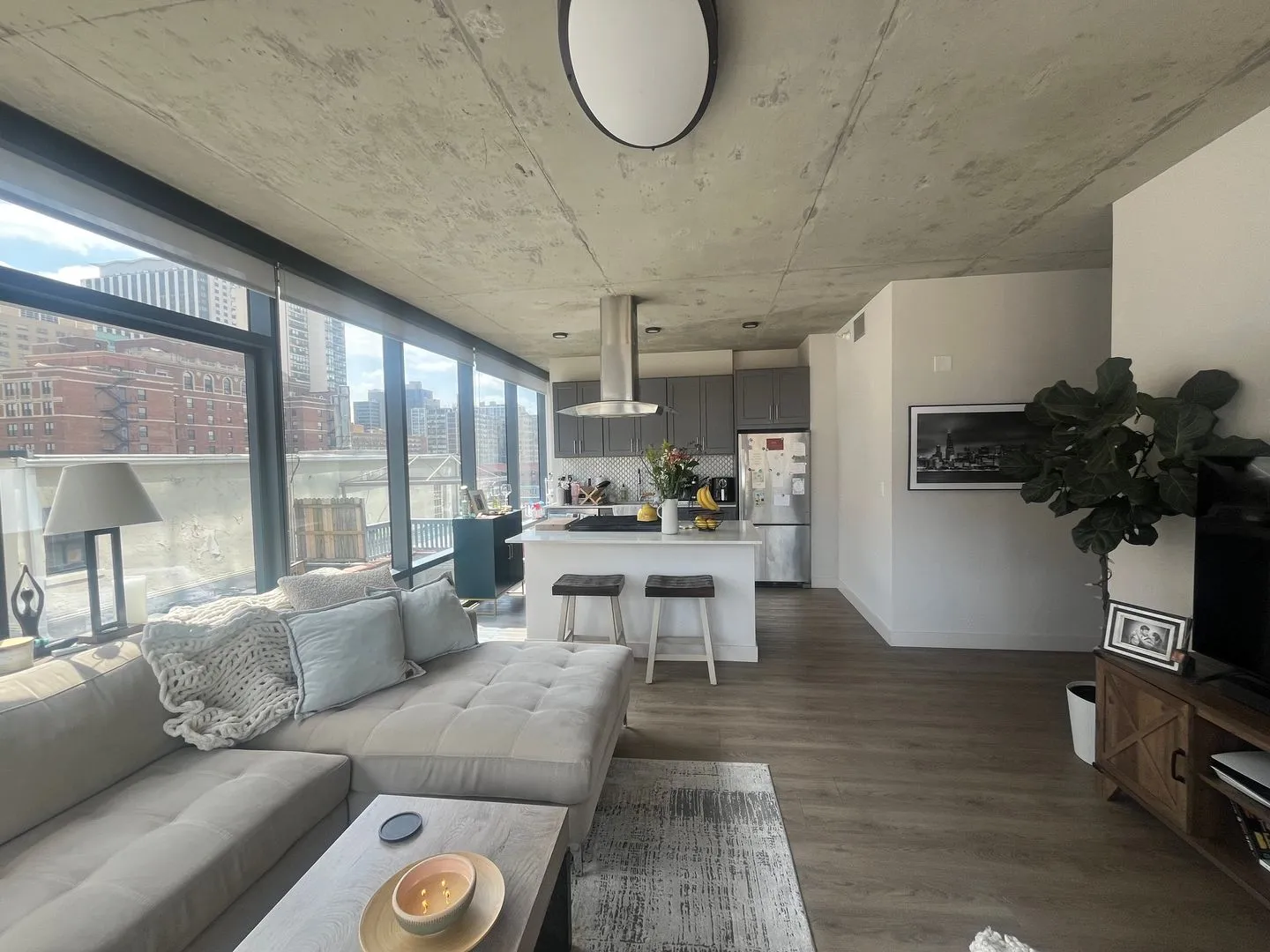 450-454 W Belmont Ave, , 60657, USA 60657-unit#1601-Chicago-IL