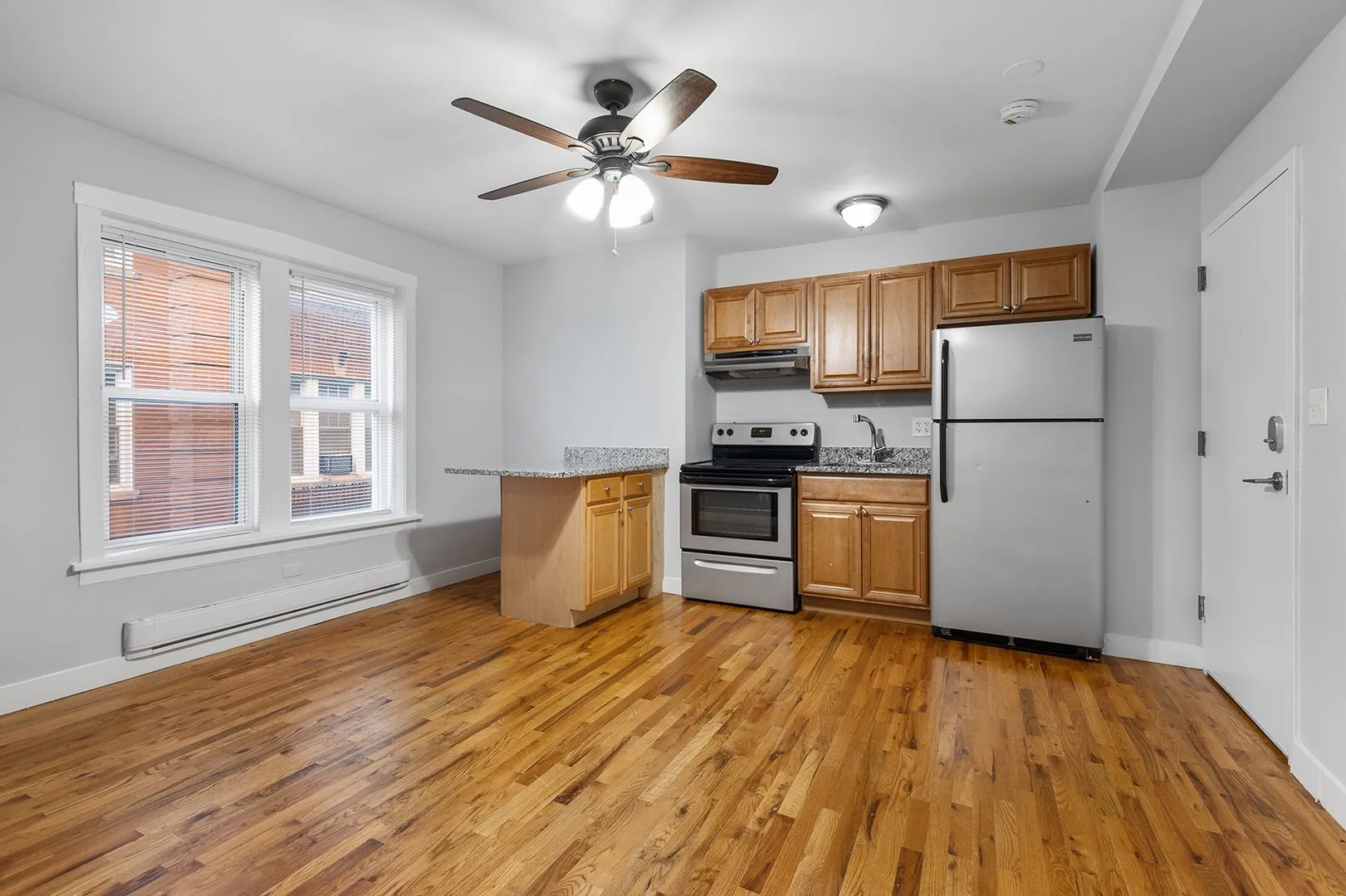 7450 N Greenview Ave, , 60626, USA 60626-unit#36-Chicago-IL