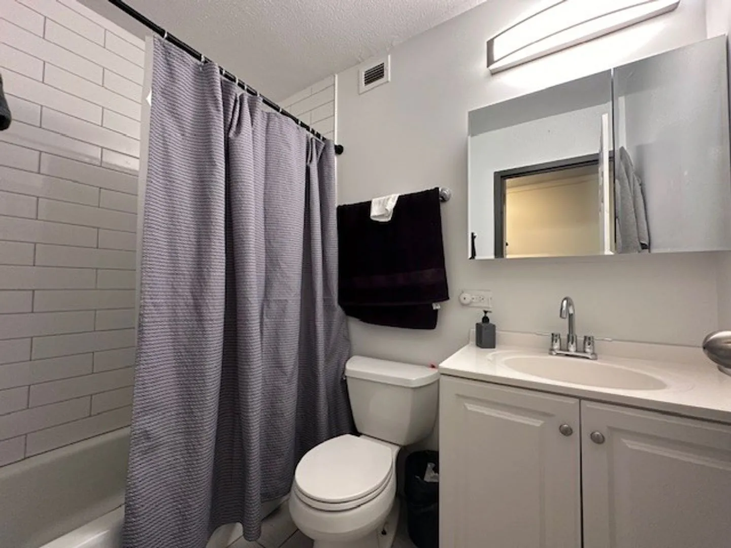 4500 N Winchester Ave, , 60640, USA 60640-unit#306-Chicago-IL