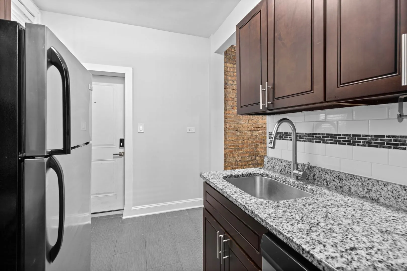 1106 W Glenlake Ave, ,  60660, USA 60660-unit#1ST FLOOR-Chicago-IL