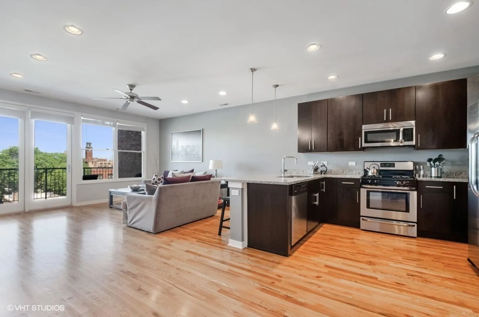 1832 W Irving Park Rd, ,  60613, USA 60613-unit#502-Chicago-IL