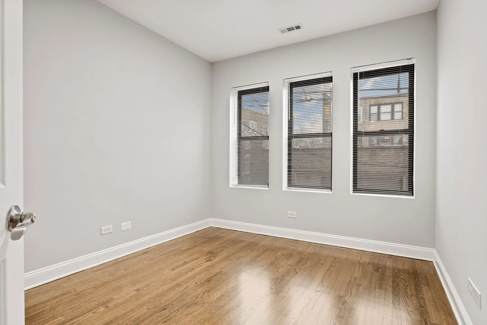 7526 N Seeley Ave, ,  60645, USA 60645-unit#103-Chicago-IL