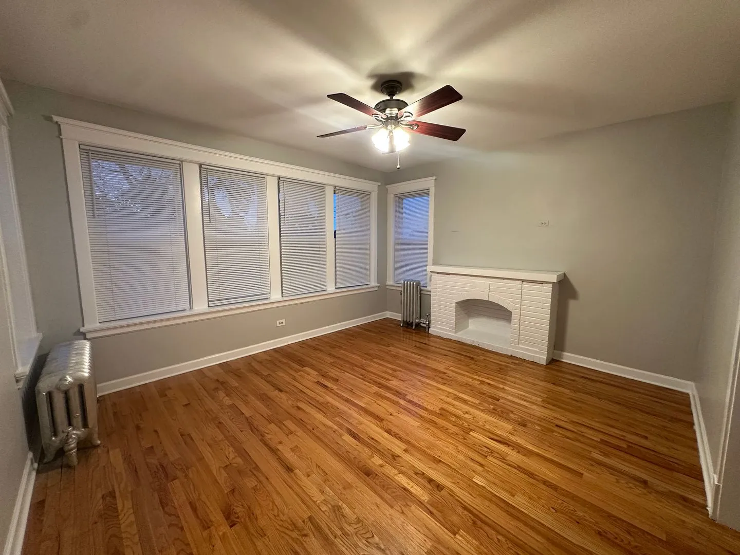6343 N Claremont Ave, ,  60659, USA 60645-unit#3W-Chicago-IL