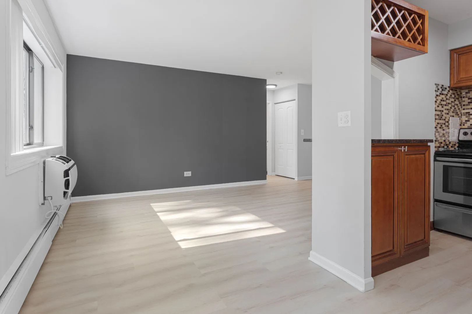 6001 N Kenmore Ave, ,  60660, USA 60660-unit#210-Chicago-IL