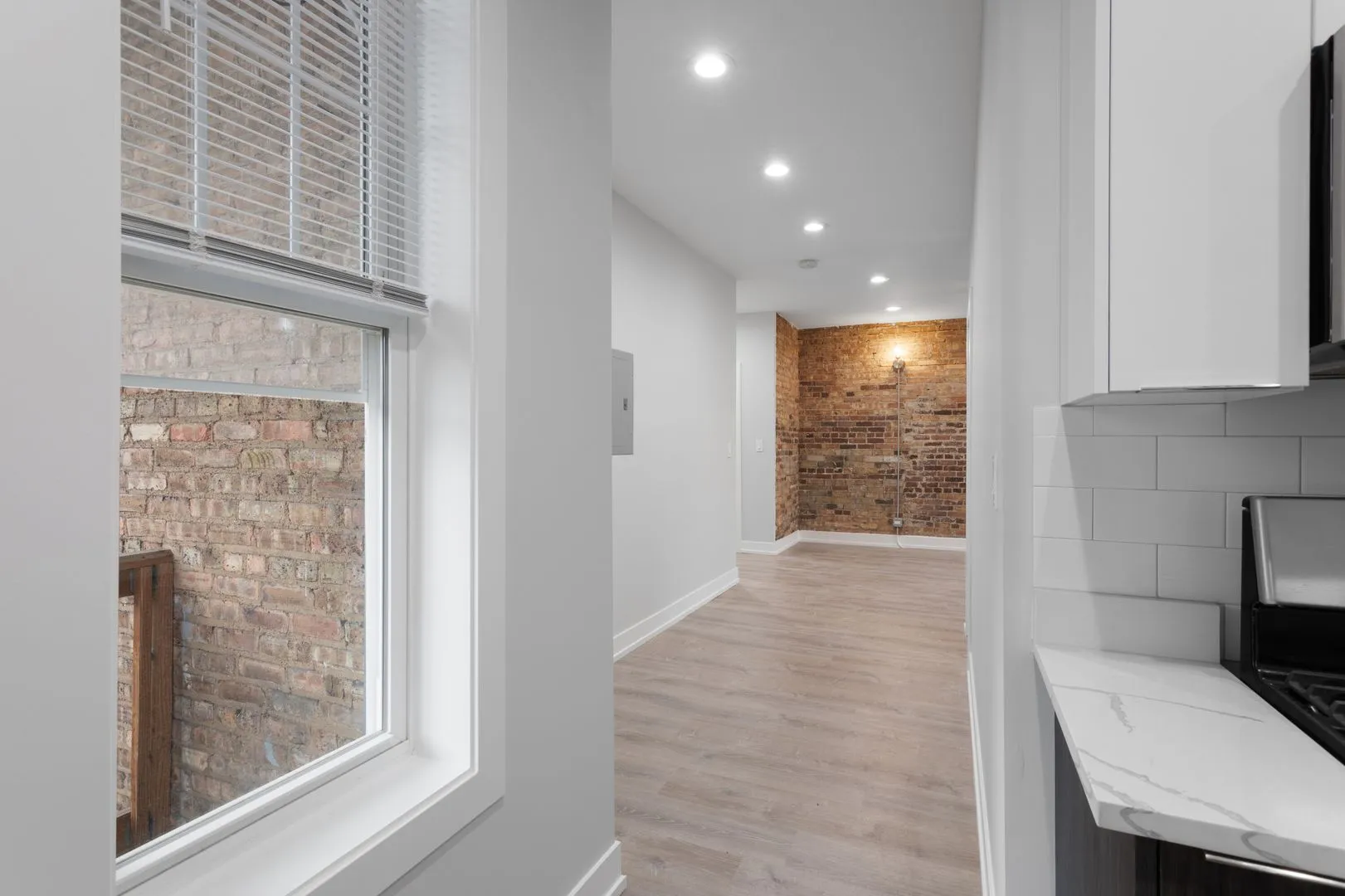 6950 N Wolcott Ave, ,  60626, USA 60626-unit#3-Chicago-IL