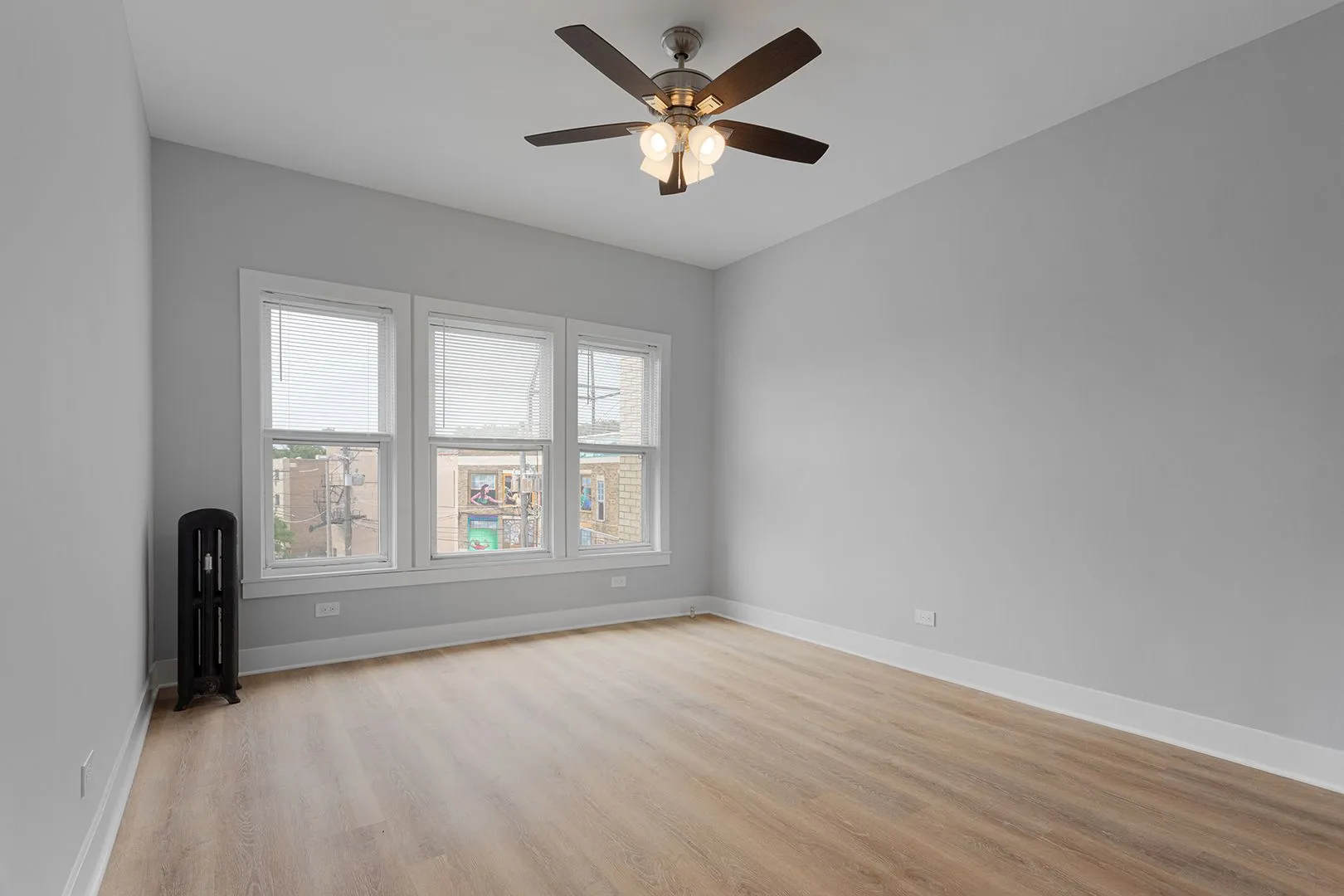 7600 N Sheridan Rd, ,  60626, USA 60626-unit#306-Chicago-IL