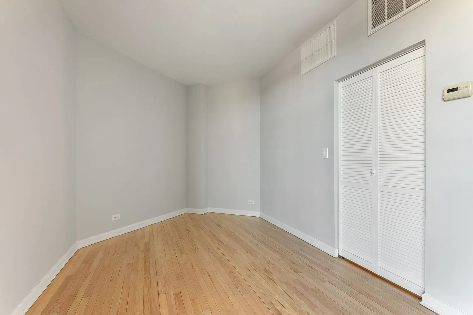 2451 W Howard St, ,  60645, USA 60645-unit#205-Chicago-IL